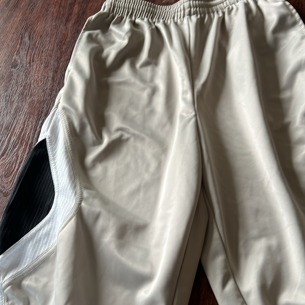 Jordan shorts - Picture 3 of 7
